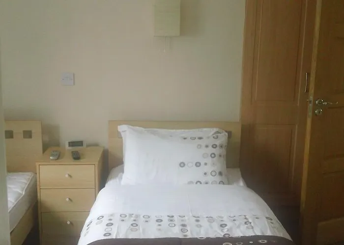 Bed & Breakfast Lake View House Crossmolina